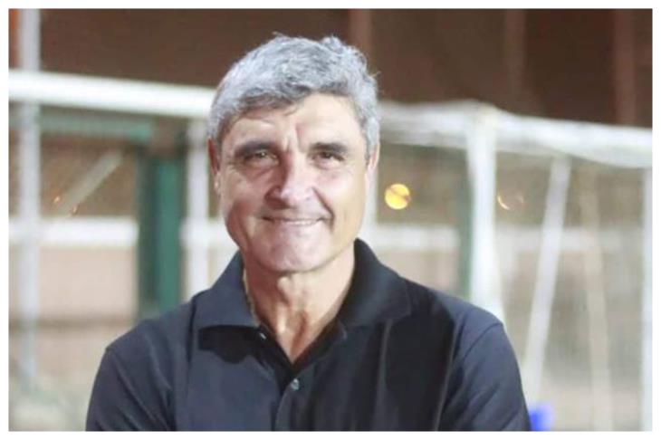 المدير الفني الاسباني خوان دي راموس المدير الفني الاسباني خوان دي راموس